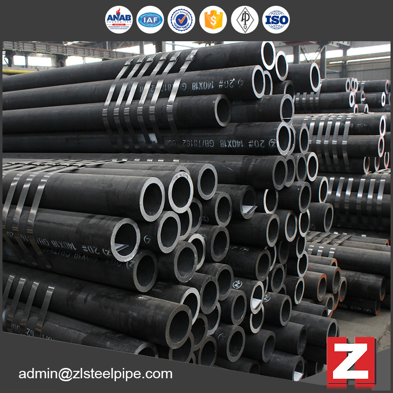 無縫鋼管是一種在無縫鋼管廠家生產過程中制造的高強度、耐壓的管材